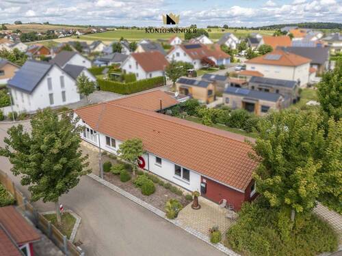 Ländliche Idylle trifft durchdachte Architektur: Die perfekte Kombination aus Funktionalität und Erholung. - 