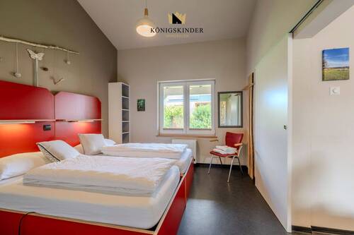 Pflegeleicht und wohnlich – barrierefreier Schlafbereich mit durchdachter Ausstattung.5 - Bad Urach - 23-07-2025 - 27 - 