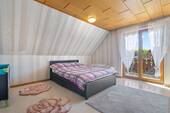 Schlafzimmer 1 Dachgeschoss - 