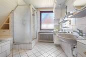 Bad Dachgeschoss - 