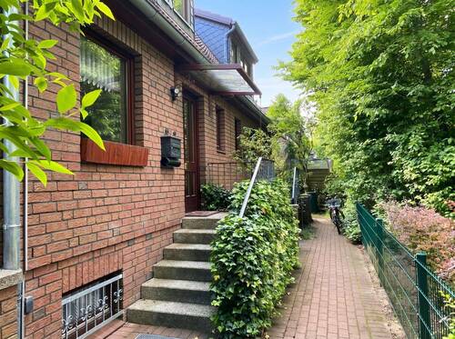 Zugang zum Haus - Reihenhaus mit Südterrasse, Carport und Vollkeller in perfekter Lage