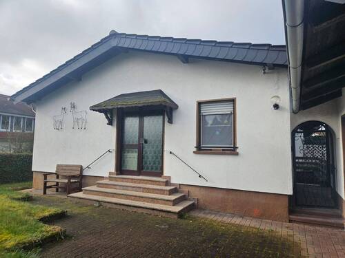 Bungalow zu verkaufen - 4 Zimmer Bungalow in Blieskastel