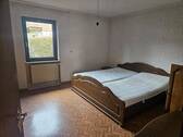 EG: Schlafzimmer - 
