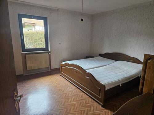 EG: Schlafzimmer - 