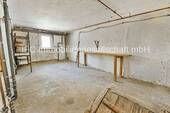 ausbaubares Zimmer im EG mit Zugang zum Keller - 