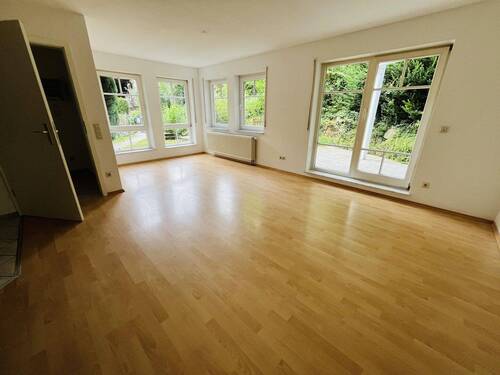 Wohn/ Essbereich - Tolle Erdgeschosswohnung mit Gartenanteil