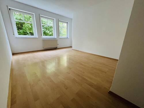 Schlafzimmer - 3 Zimmer Etagenwohnung zum Kaufen in Herrenberg