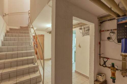 Treppe ins Kellergeschoss - 