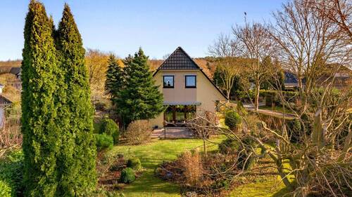 Garten mit Terrasse - 4 Zimmer Einfamilienhaus in Rukieten