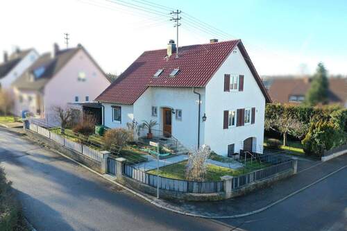 Außenansicht - 4 Zimmer Einfamilienhaus zum Kaufen in Balingen