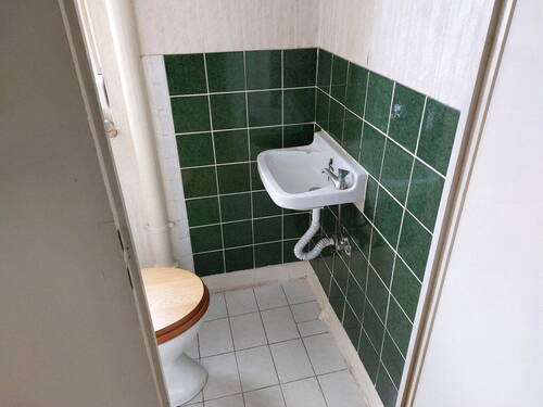 WC - 