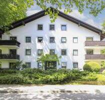 Bezugsfreie, helle 3-Zi-Wohnung mit 2 Balkonen und Tiefgaragenstellplatz nahe dem Starnberger See