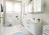 Badezimmer im Obergeschoss - 