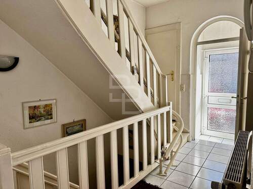 Flurbereich im EG - 4 Zimmer Reihenmittelhaus in Köln