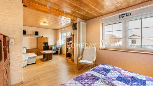 1. OG Schlafzimmer 1 2 - 