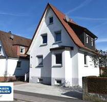 KLEIN, ABER MEIN: Renoviertes, freistehendes Haus mit schönem Garten in Langenaus Mitte zu verkaufen