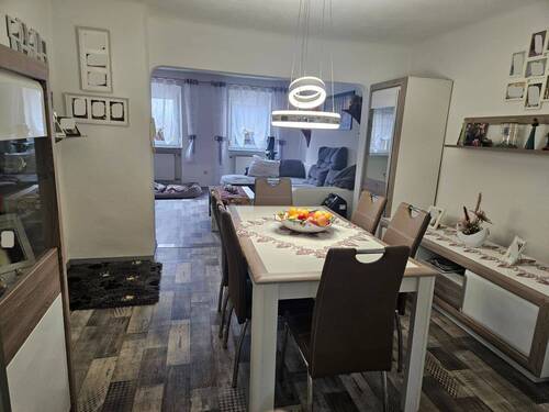 OG: Esszimmer - 3 Zimmer Einfamilienhaus in Schiffweiler