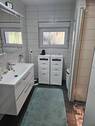 OG: Badezimmer mit Dusche - 