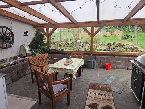 OG: überdachte Terrasse - 