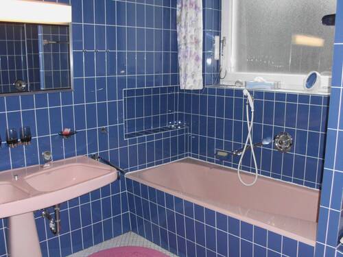 Badezimmer 1.JPG - 