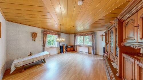 Wohnzimmer EG - 7 Zimmer Mehrfamilienhaus, Wohnhaus in Holzkirchen