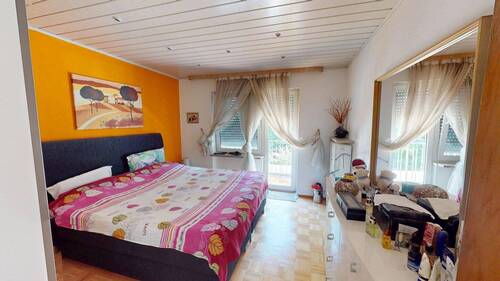 Schlafzimmer mit Balkon - 