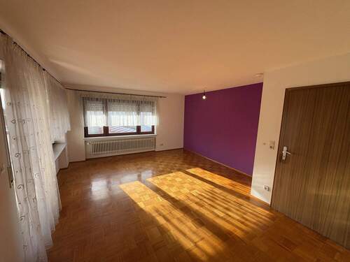 Wohnzimmer 1. OG rechts - 