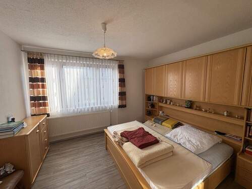 Schlafzimmer EG rechts - 