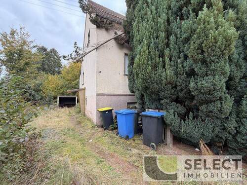 Blick auf Garage - 