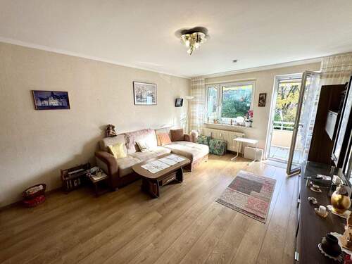 Wohnzimmer - Etagenwohnung mit 69,00 m² in Leverkusen zum Kaufen