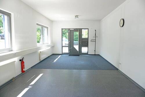 Eingangsbereich - Büro in Baiersbronn zum Kaufen