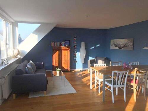 Wohnzimmer - 3 Zimmer Etagenwohnung zum Kaufen in Bremen