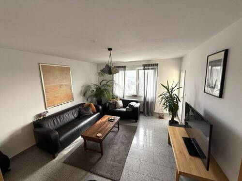 Wohnzimmer - 3 Zimmer Etagenwohnung zum Kaufen in Gelsenkirchen