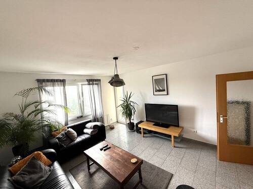 Wohnzimmer - Etagenwohnung mit 74,50 m&sup2; in Gelsenkirchen zum Kaufen