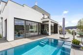 Pool mit Gegenstromanlage - 5 Zimmer Einfamilienhaus zum Kaufen in Riedenburg
