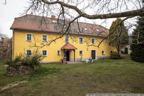 Ansicht Garten - Großzügiges Einfamilienhaus in ruhiger Lage