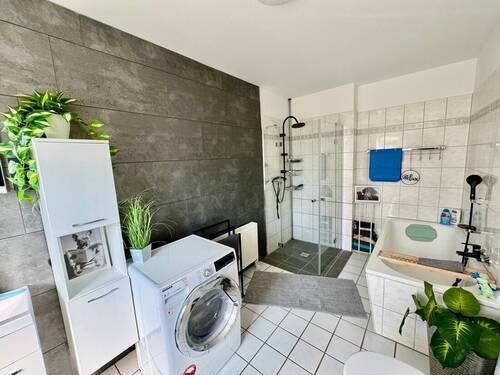 Badezimmer 2 Wohnung 1 - 