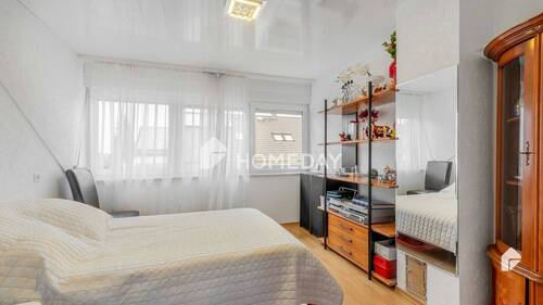 1. OG Elternschlafzimmer 1 - 
