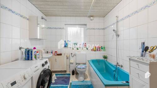 KG Badezimmer 1 - 