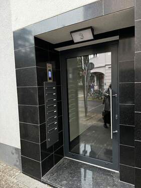 Hauseingangstür - 