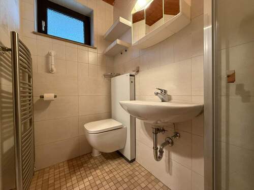 Gästebad 1 - 5 Zimmer Doppelhaushälfte zum Kaufen in Celle