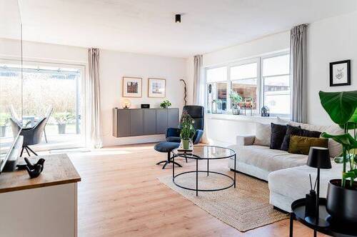 Wohnzimmer - 4 Zimmer Einfamilienhaus in Glücksburg