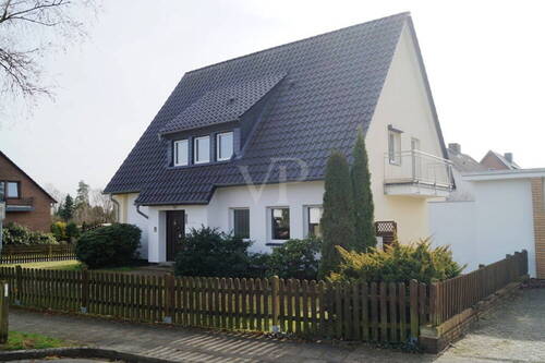 20 Hauseingang - 3 Zimmer Etagenwohnung zur Miete in Celle