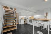 Wohn-Essküche - 3 Zimmer Mehrfamilienhaus, Wohnhaus zum Kaufen in Karlsruhe-Durlach