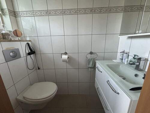 Gäste-WC - Reihenendhaus mit 145,00 m&sup2; in Sehnde zum Kaufen