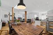 Wohnbereich - weitere Ansicht - Altbau trifft Moderne - attraktive 4-Zimmer-Wohnung in denkmalgeschütztem Haus in zentraler Lage