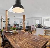 Altbau trifft Moderne - attraktive 4-Zimmer-Wohnung in denkmalgeschütztem Haus in zentraler Lage - Karlsruhe Südweststadt