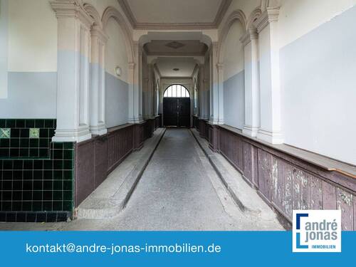 Zuwegung Haus - 