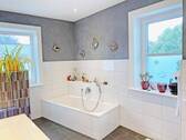 Badezimmer 1. OG - 