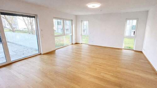 Musterwohnung Wohnzimmer - 4 Zimmer Etagenwohnung zum Kaufen in Leipzig